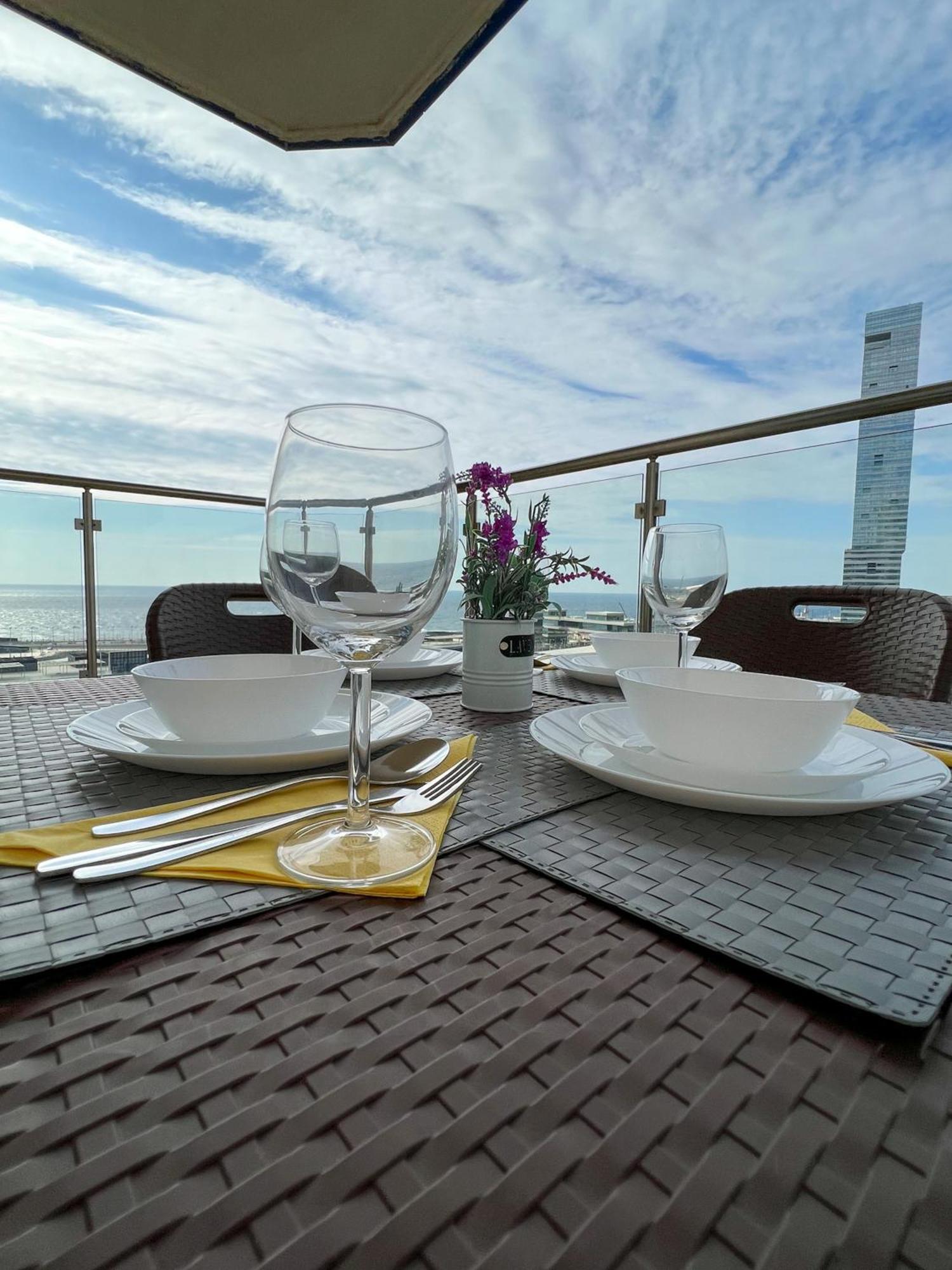 Almasarat Tower Sea View *
