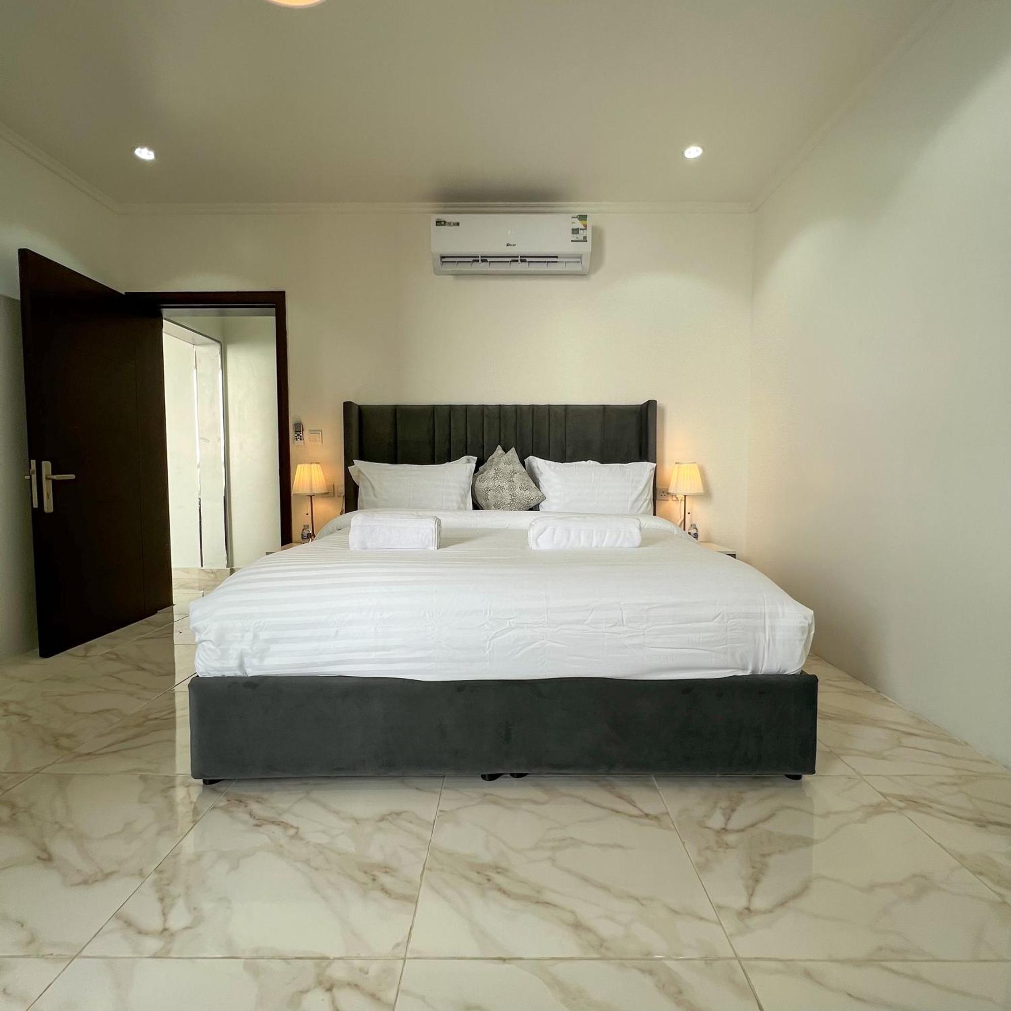 Apartment Almasarat Tower Sea View *