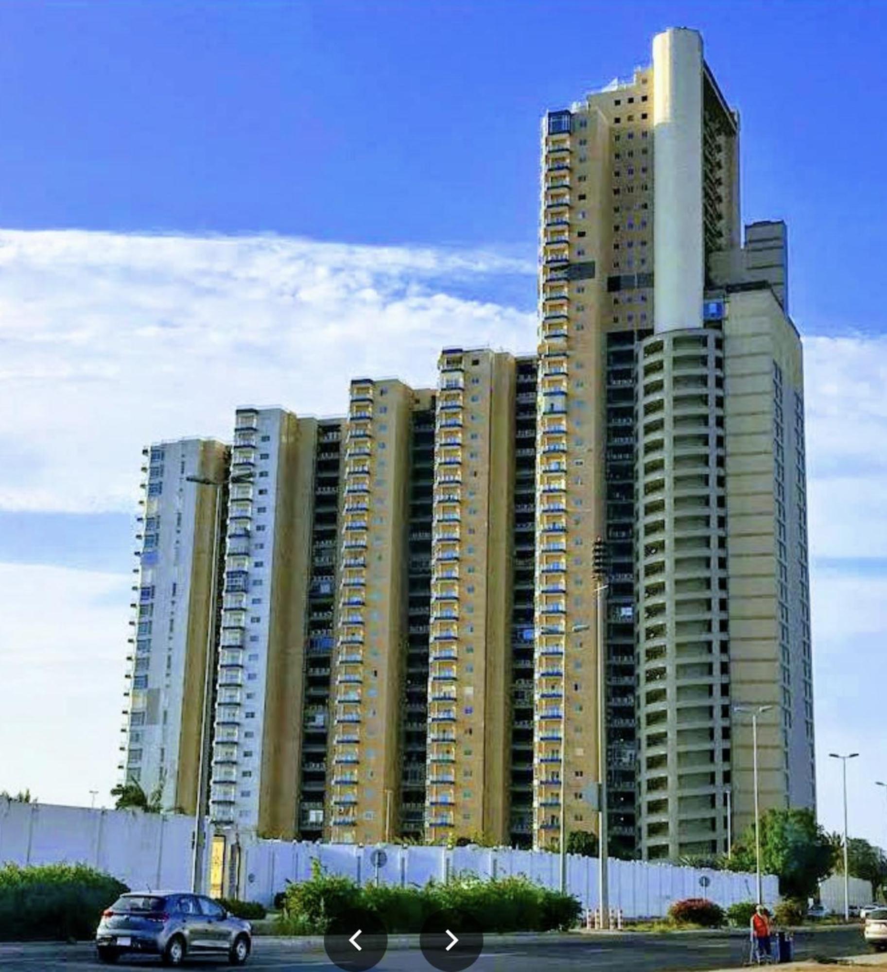 Almasarat Tower Sea View Apartment *