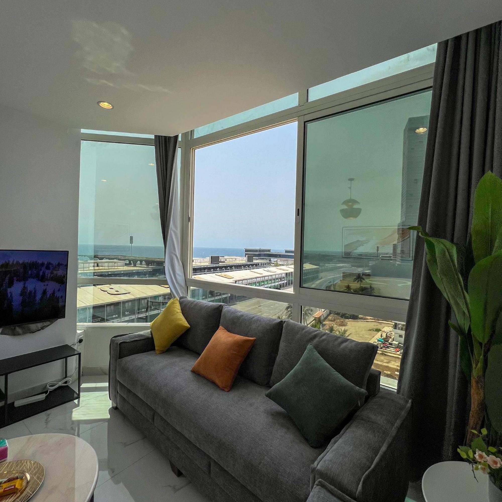 Almasarat Tower Sea View *