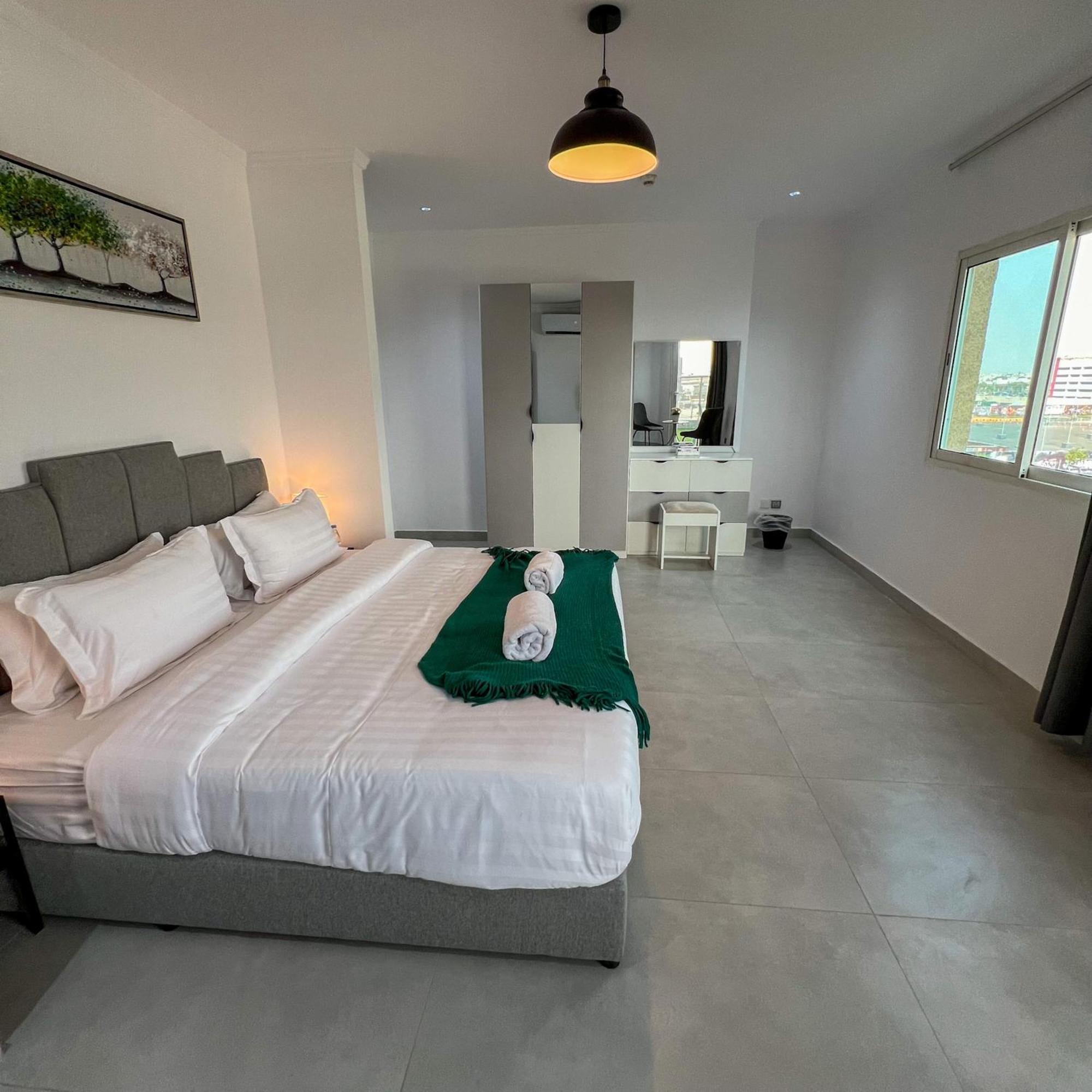 Almasarat Tower Sea View Apartment Jeddah