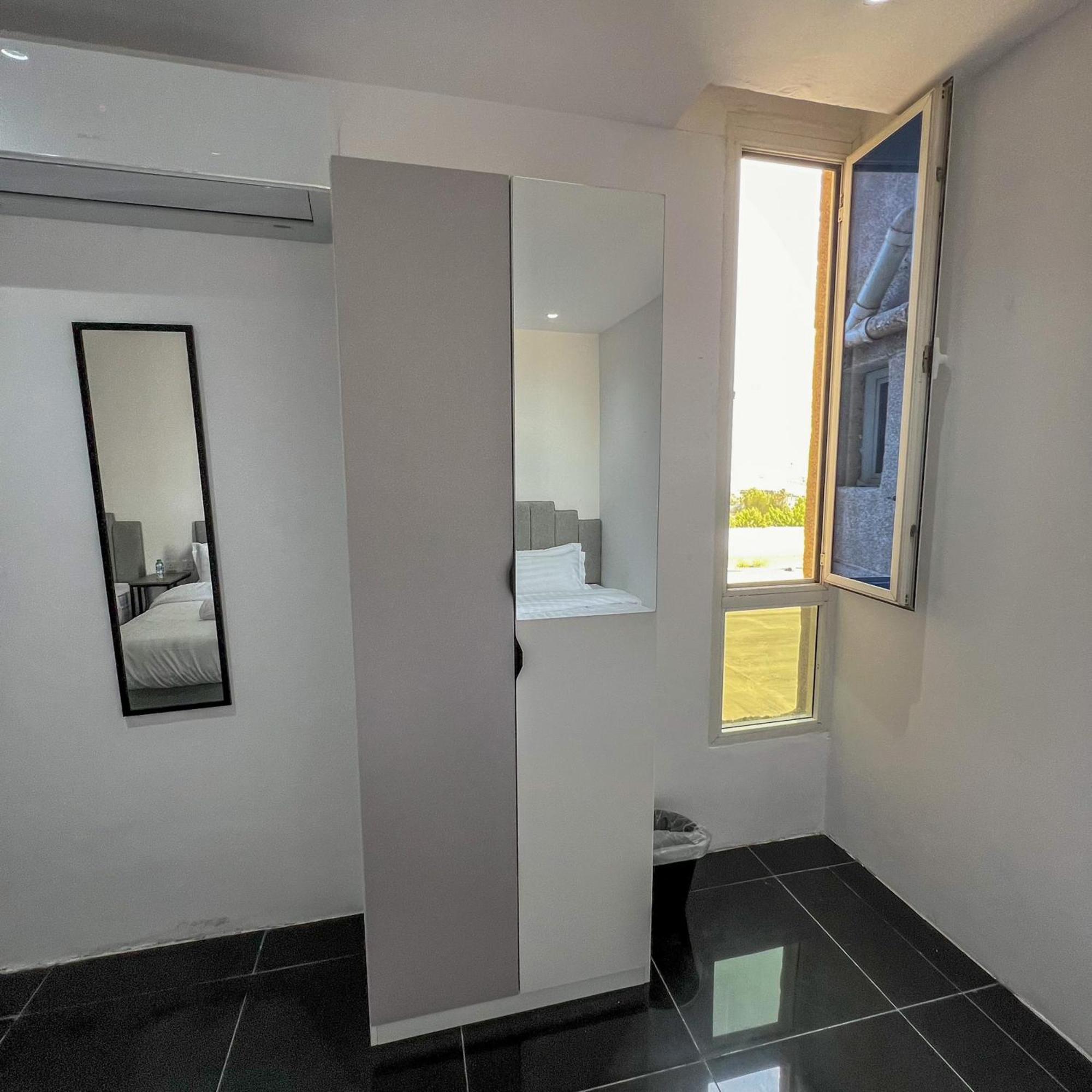 Almasarat Tower Sea View Apartment